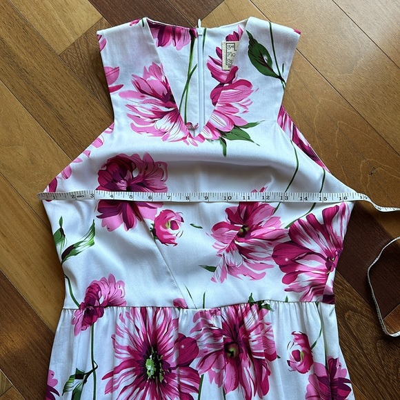3rd Floor Studio Canadian Designer Dress, Pink Daisy Floral Print Midi Dress - Picture 13 of 17